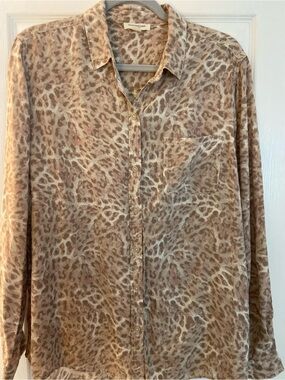 beachlunchlounge Leopard Print Button-Down Shirt in Beige and Cream